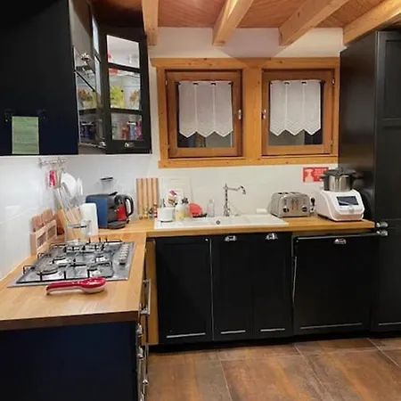 Spacieux 12 Pers, 4 Ch, 4 Sdb, Cuisine Equipee, Parking, Cheminee - Fr-1-676-201 Chalet